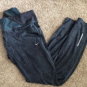 Grey Nike print leggings